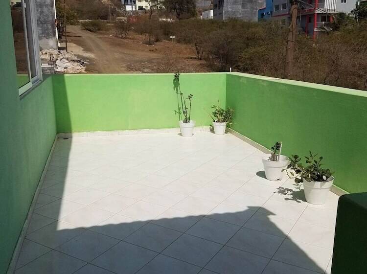 پانسیون Chez Albino