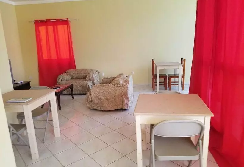 پانسیون Chez Albino