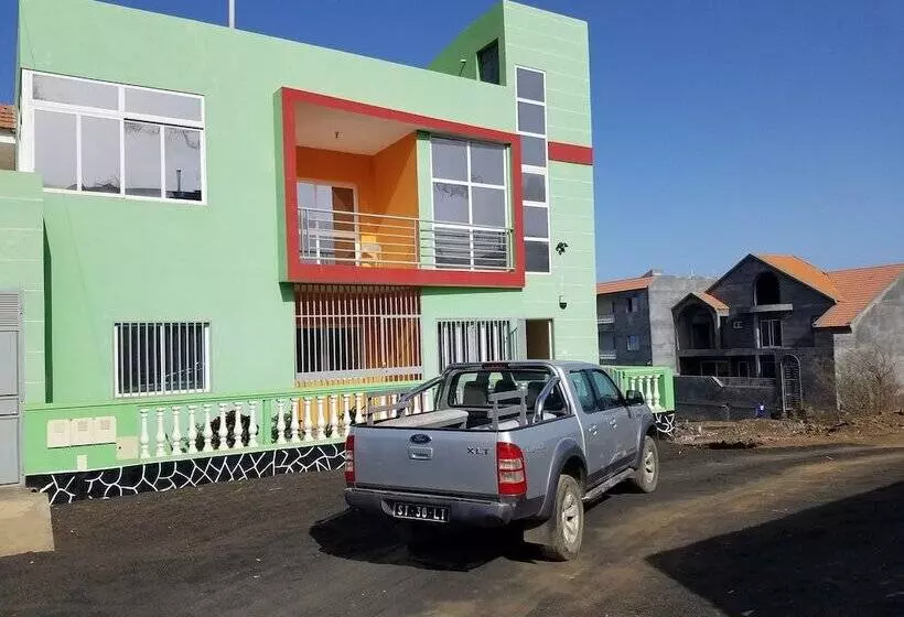 پانسیون Chez Albino