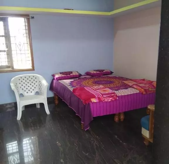 ペンション Rathna Home Stay