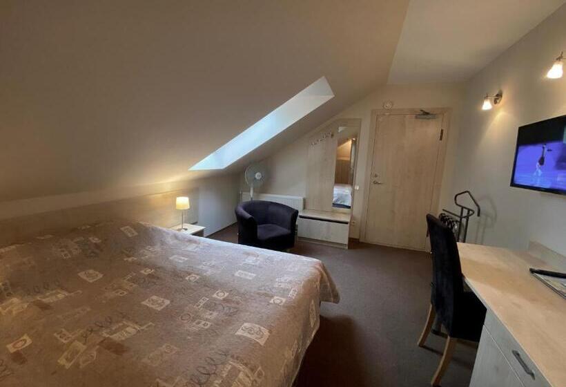 پانسیون Vila Claudia