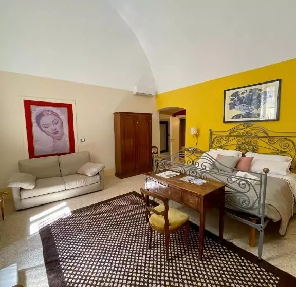 4 Balconi Rooms Dimora Arditi B&b