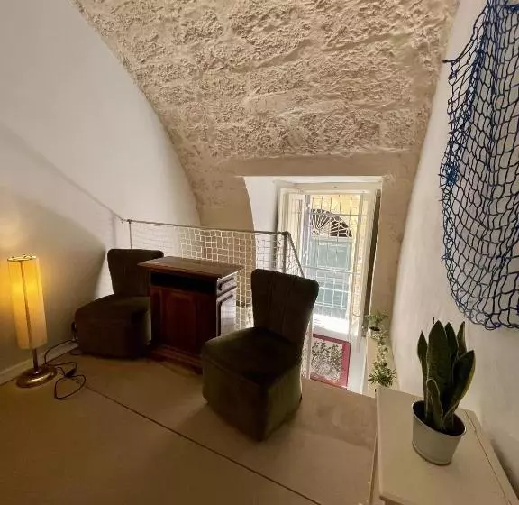 4 Balconi Rooms Dimora Arditi B&b