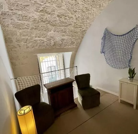4 Balconi Rooms Dimora Arditi B&b