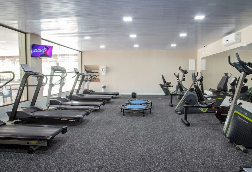 Beach Class Muro Alto Resort   New Time