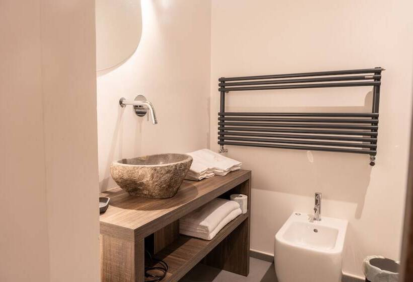 تختخواب و صبحانه Dimora Rhea