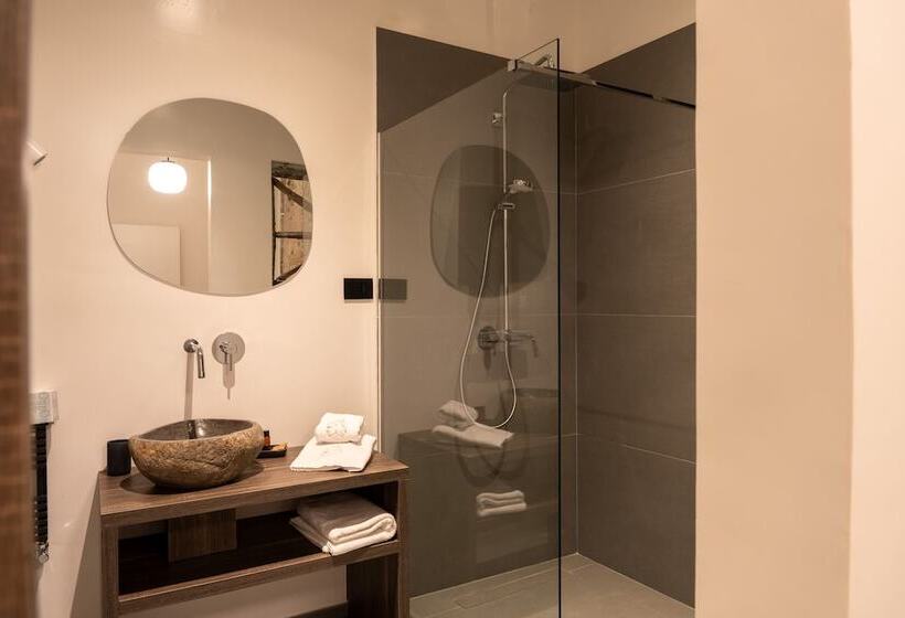 تختخواب و صبحانه Dimora Rhea