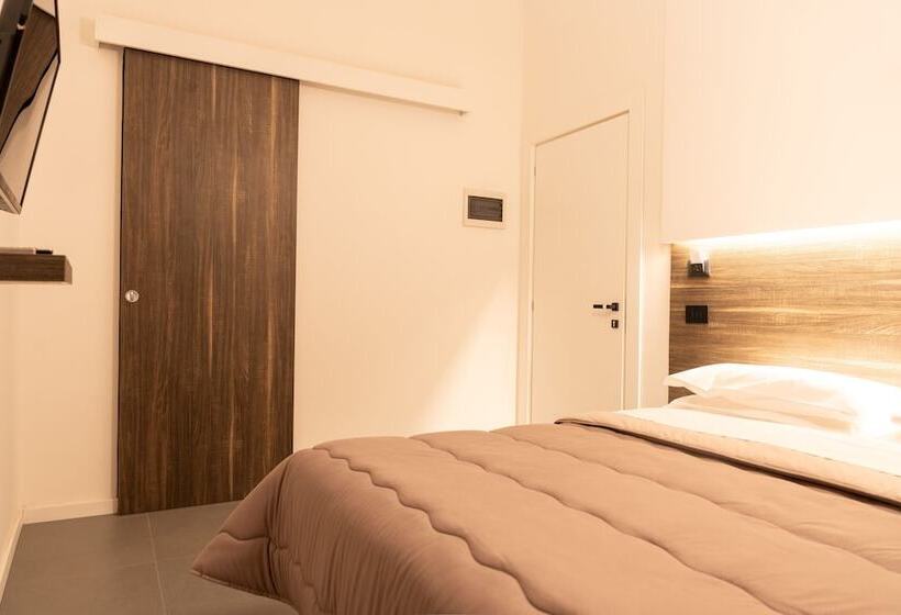 تختخواب و صبحانه Dimora Rhea