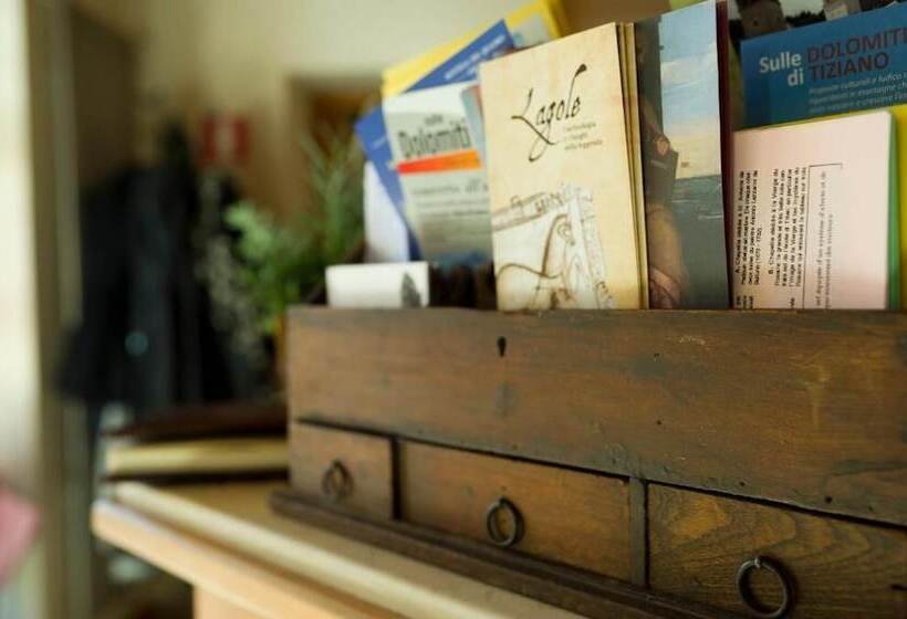 تختخواب و صبحانه Giardino