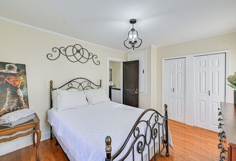 Charming Valley Stream Home: 24 Mi To Central Park