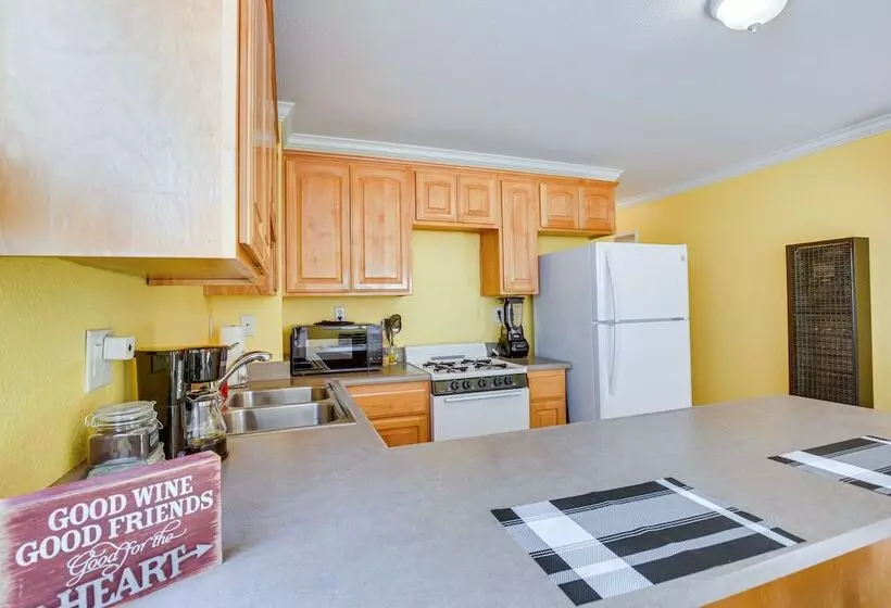 Chula Vista Unit: 12 Mi To Downtown San Diego!