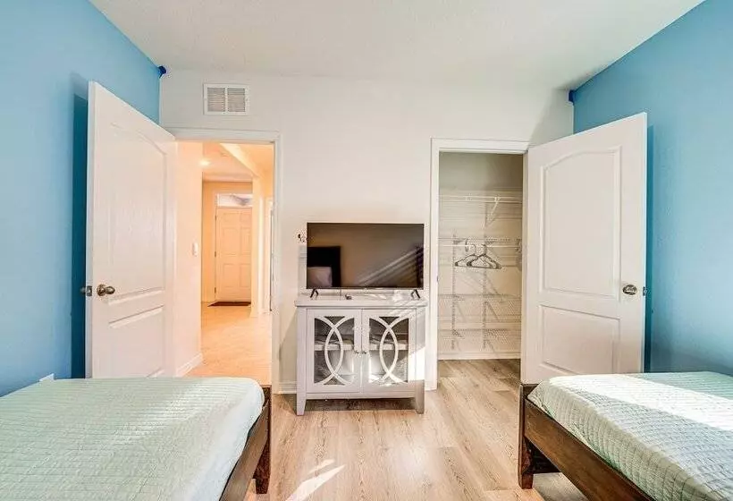 Davenport Home W/ Pool Access, Near Disney!