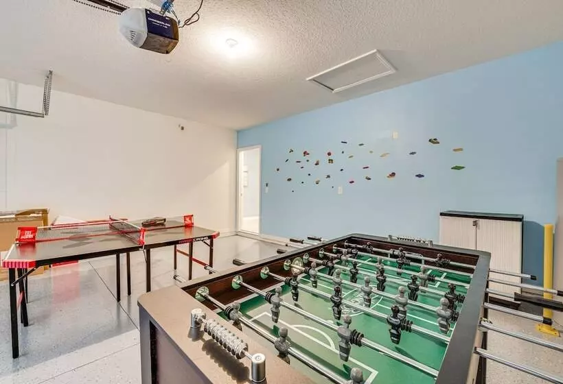 Davenport Home W/ Pool Access, Near Disney!