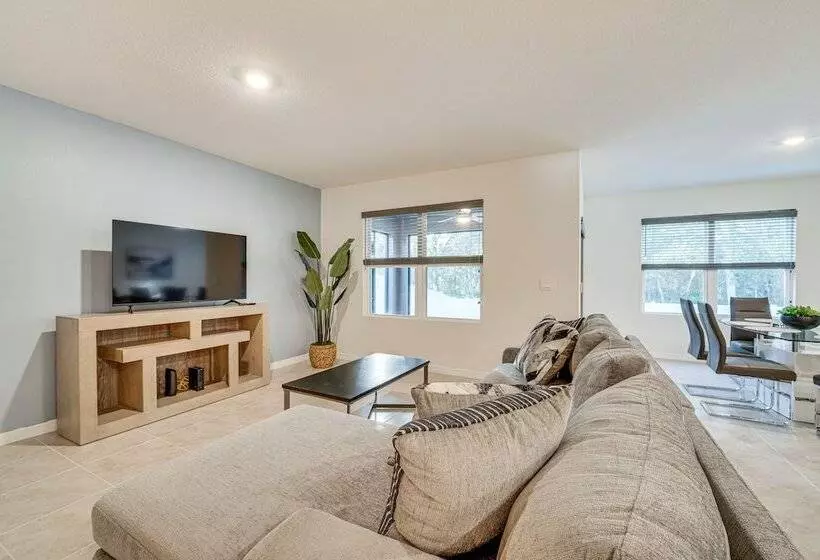 Davenport Home W/ Pool Access, Near Disney!