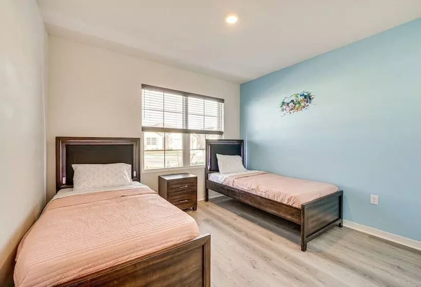 Davenport Home W/ Pool Access, Near Disney!