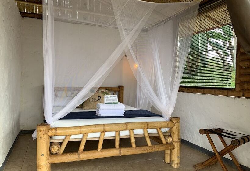Ecohotel Los Mikos
