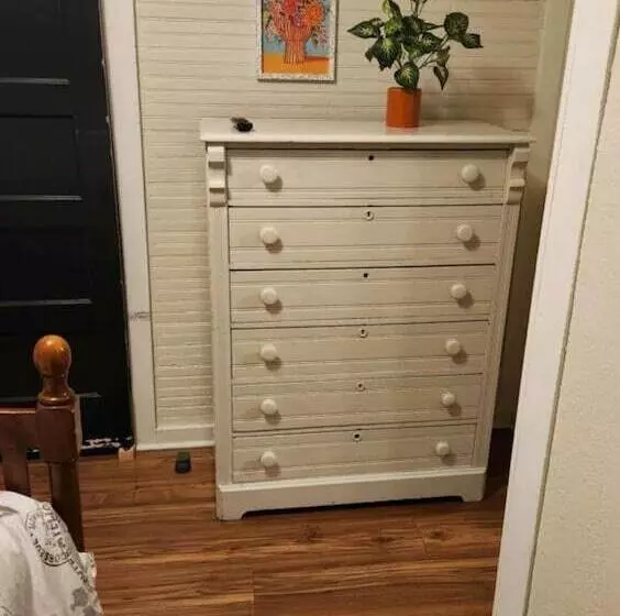 Frank Howard 111 Farmhouse