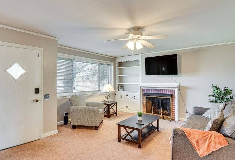 Greenville Home W/ Private Yard Near Downtown!