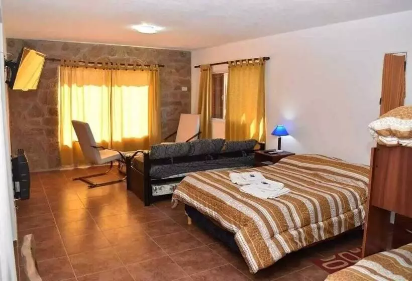 Hostal El Tomolasta
