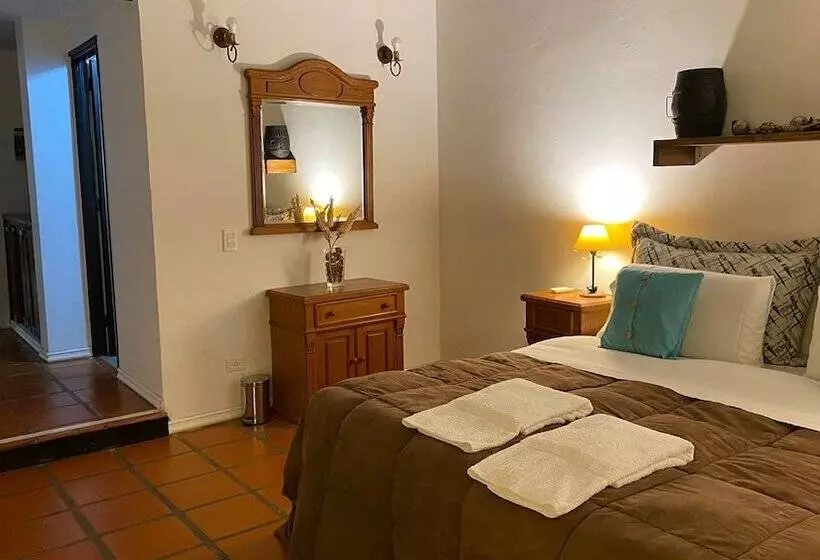 Hostelli Posada La Celia