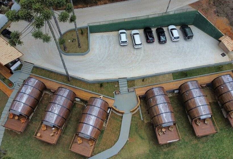 مسافرخانه Pousada Villa Barril