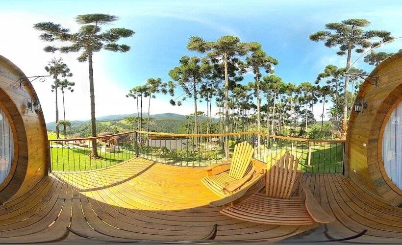 مسافرخانه Pousada Villa Barril