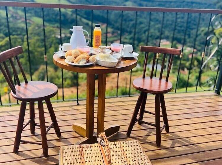 مسافرخانه Pousada Villa Barril