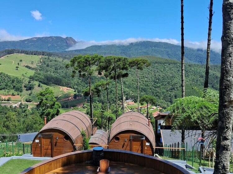 مسافرخانه Pousada Villa Barril