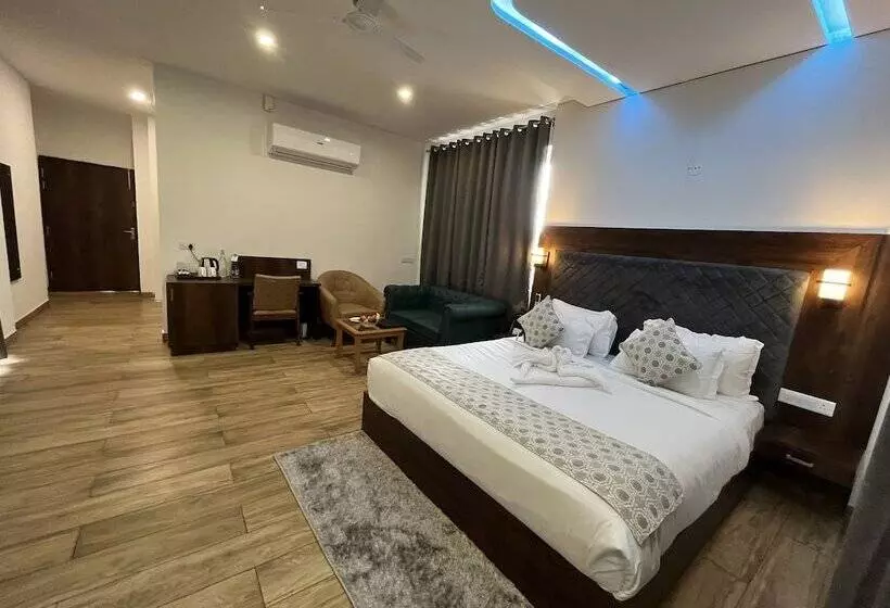 هتل Click Collection The Abode Dharamshala