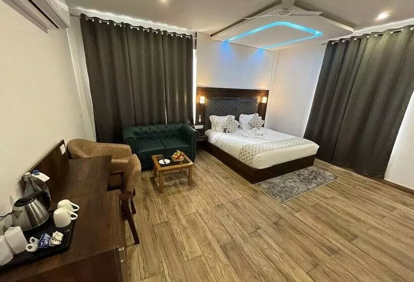 هتل Click Collection The Abode Dharamshala