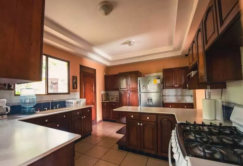 Hotelli Loli's Place