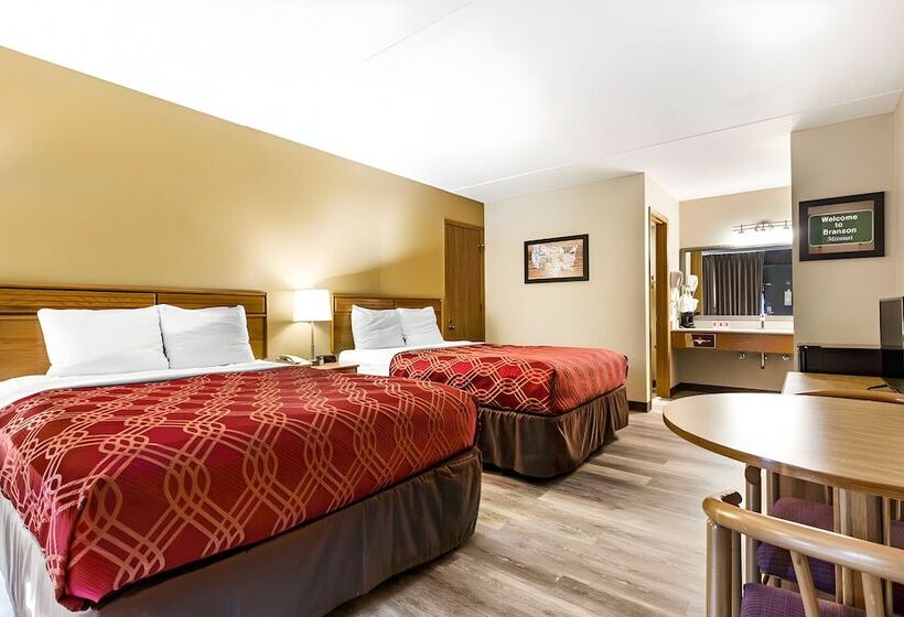 ホテル Ramada By Wyndham Branson Theatre District