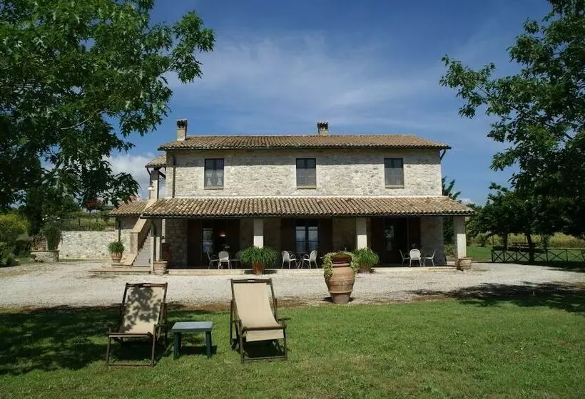 Maaseutuhotelli Agriturismo Casale Mulinaccino