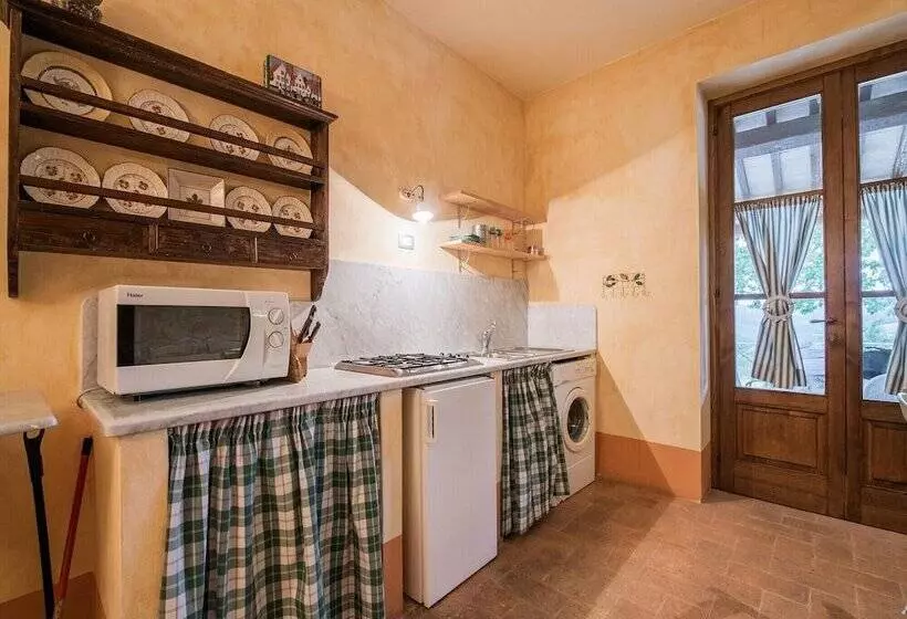 Maaseutuhotelli Agriturismo Casale Mulinaccino