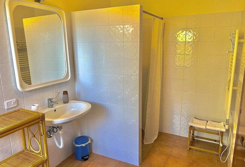 Kır Oteli Carpine Agriturismo Bio In Maremma