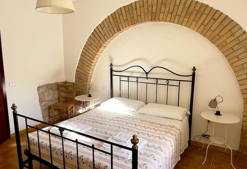 Kır Oteli Carpine Agriturismo Bio In Maremma