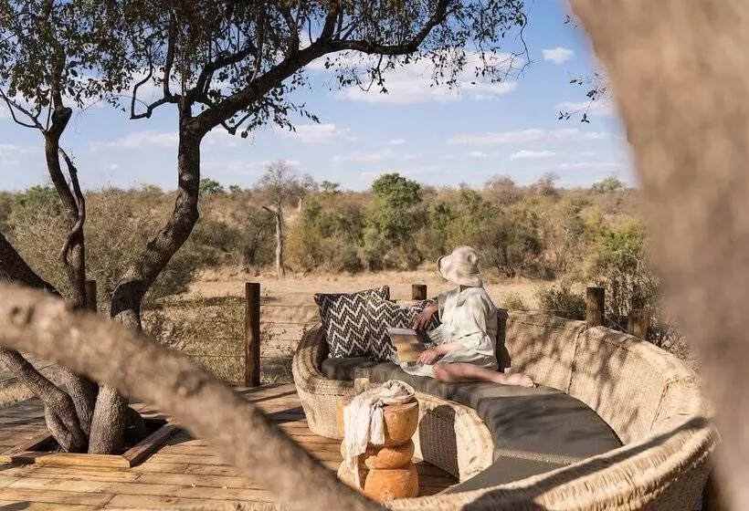 Hotelli Simbavati Homestead