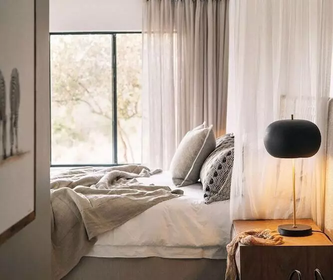 Hotelli Simbavati Homestead