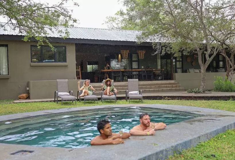 Hotelli Simbavati Homestead