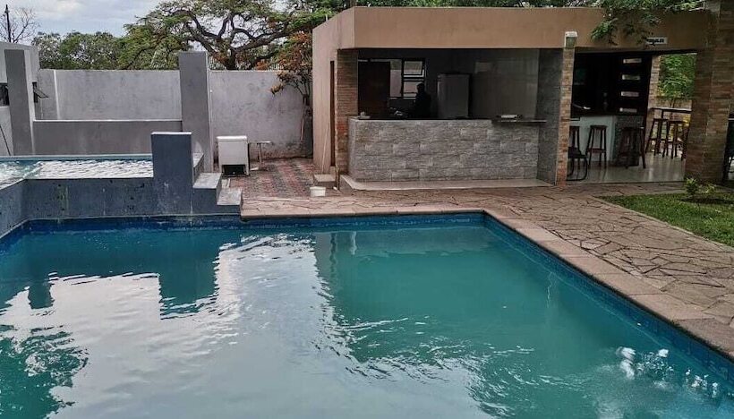 هتل Zambezi Ultima Lodge