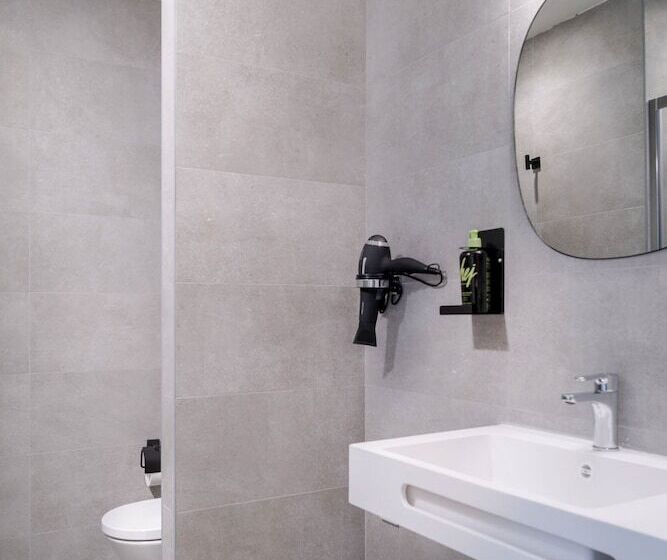 Limehome Valencia Carrer De Sant Jacint