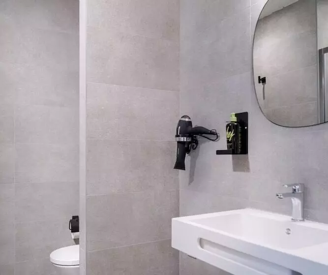 Limehome Valencia Carrer De Sant Jacint