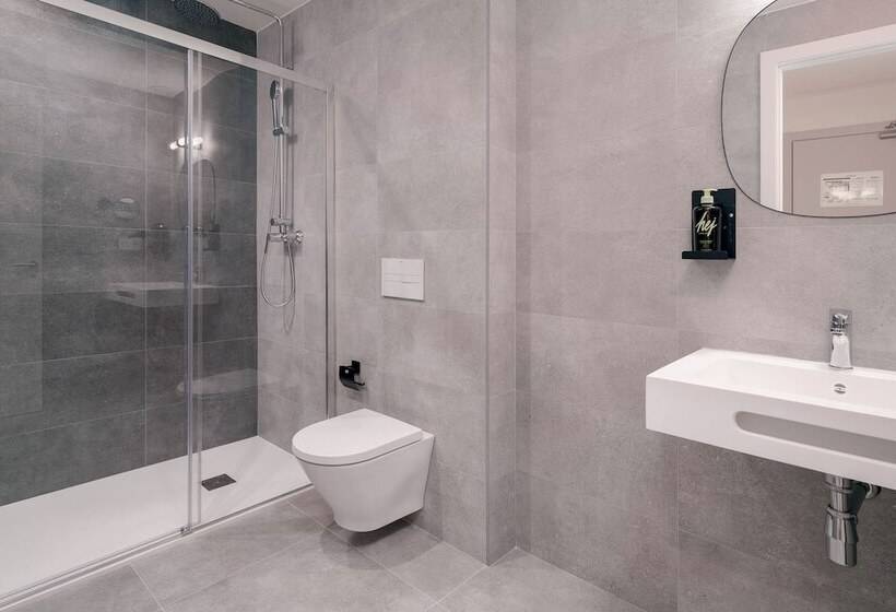 Limehome Valencia Carrer De Sant Jacint