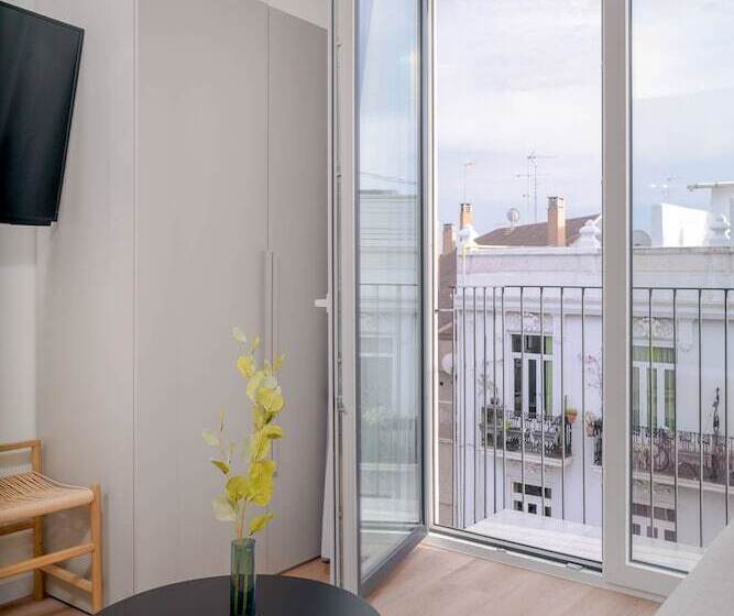 Limehome Valencia Carrer De Sant Jacint