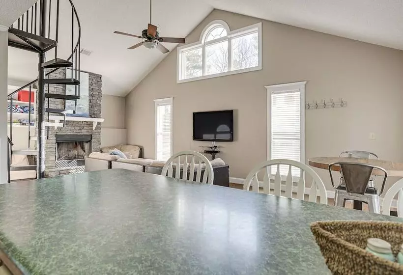 Gabbi S Getaway    Little Tallapoosa River Cabin