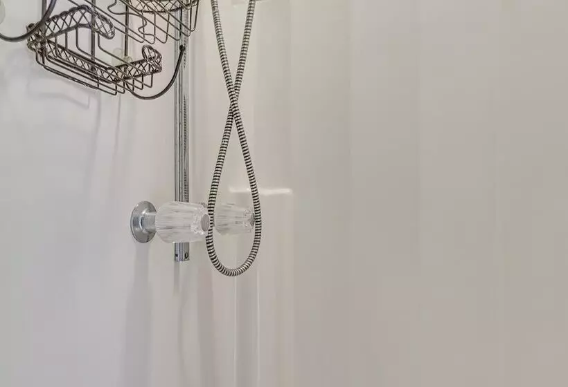 Gabbi S Getaway    Little Tallapoosa River Cabin