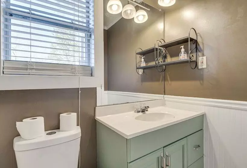 Gabbi S Getaway    Little Tallapoosa River Cabin