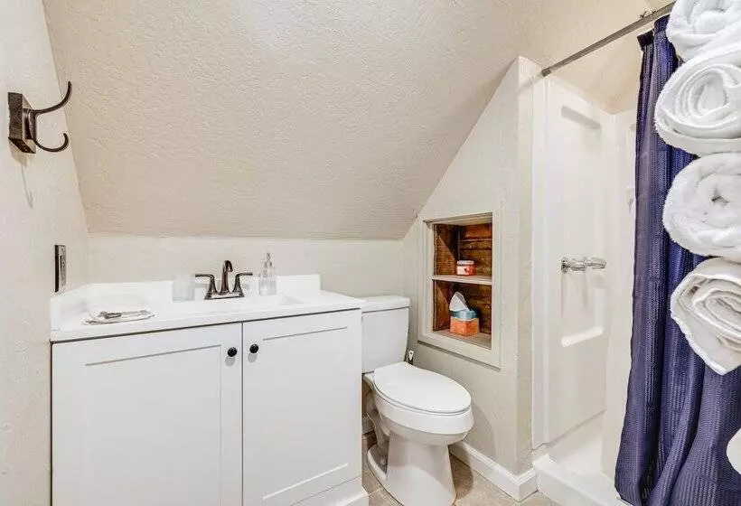 Secluded Cabin Near Calaveras Big Trees State Park