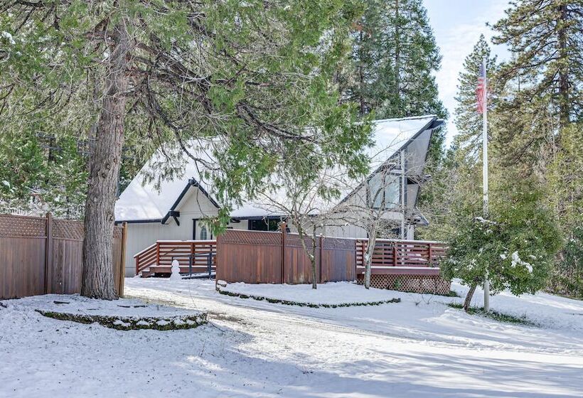 Secluded Cabin Near Calaveras Big Trees State Park