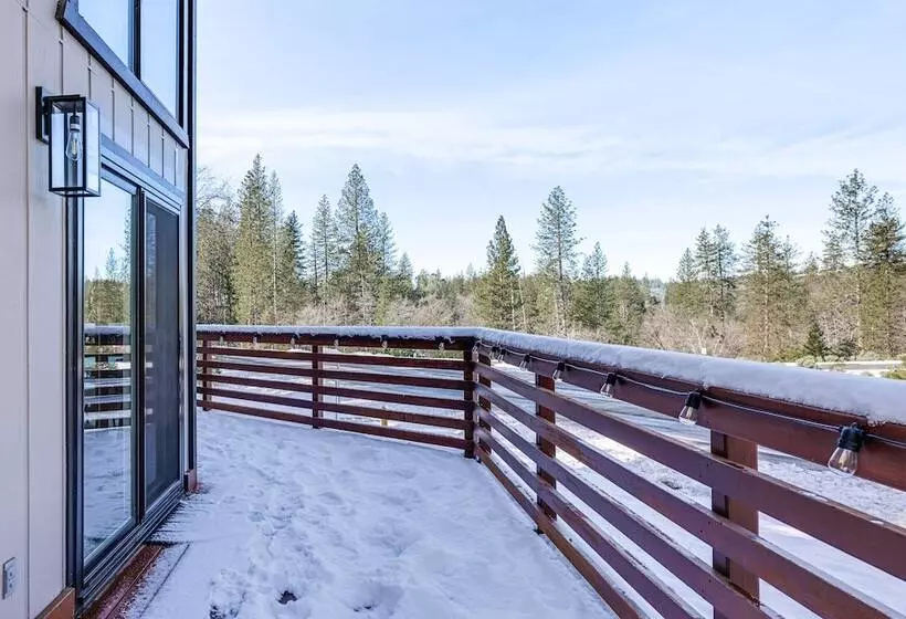 Secluded Cabin Near Calaveras Big Trees State Park